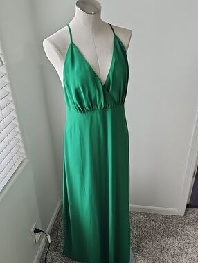 essue Green Spaghetti Strap Maxi Dress
